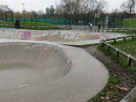 Clissold Park Skatepark